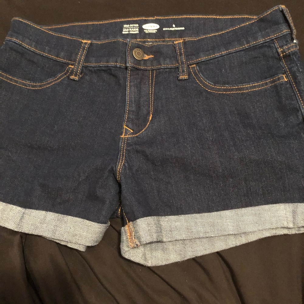 💕3/$20! Cuffed Dark Jean Shorts